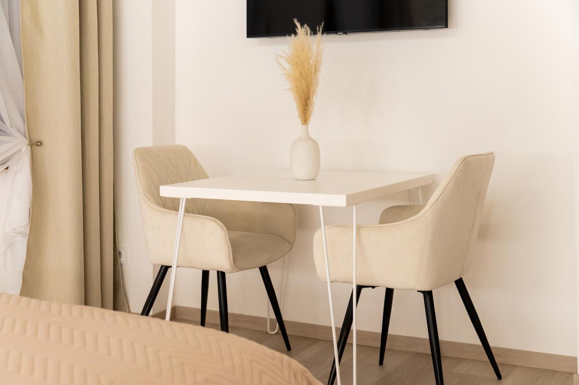 White Wolf Boutique Apartments Olomouc Esterno foto